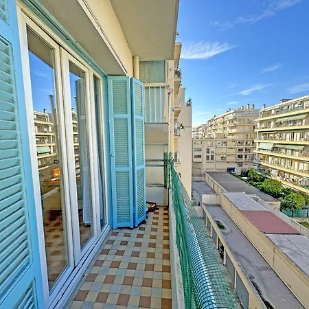 Cosy Sea Front France * Nizza