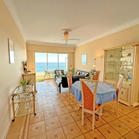 Cosy Sea Front France Apartmán *